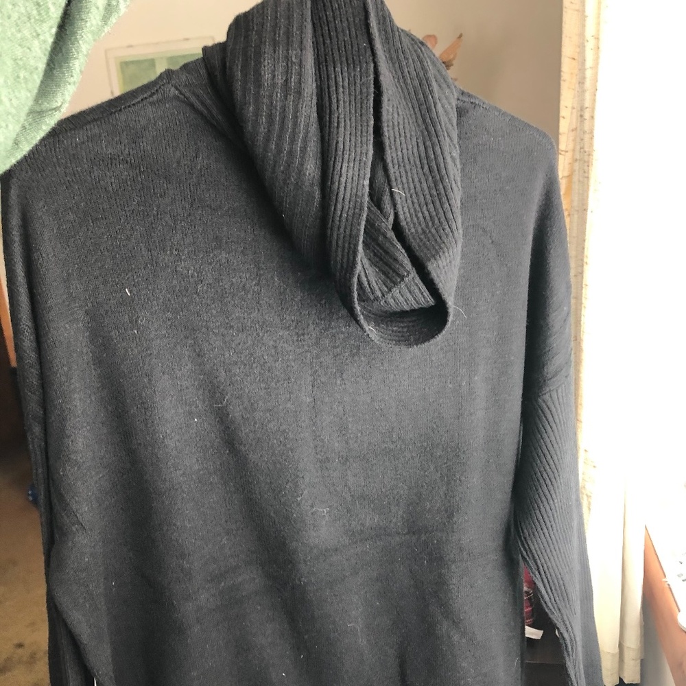 CYRUS | TURTLENECK NWT/NEW